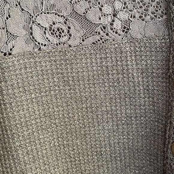 amaryllis long sleeve waffle tunic, size L - Picture 7 of 7